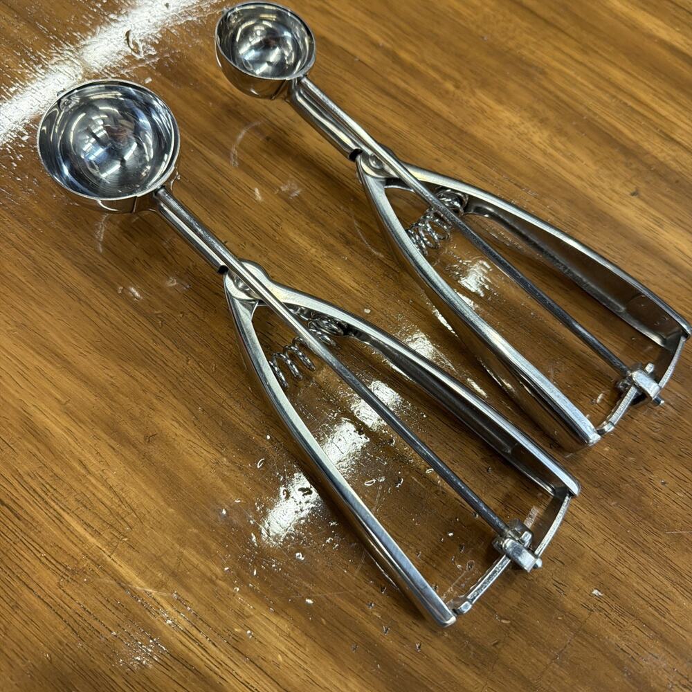 2 Pampered Chef Stainless Steel Portioning Measuring Scoops